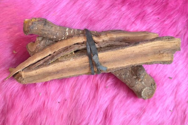 WhatsApp Image 2025-11-26 à 20.11.44_d87be1ef DJOULILI